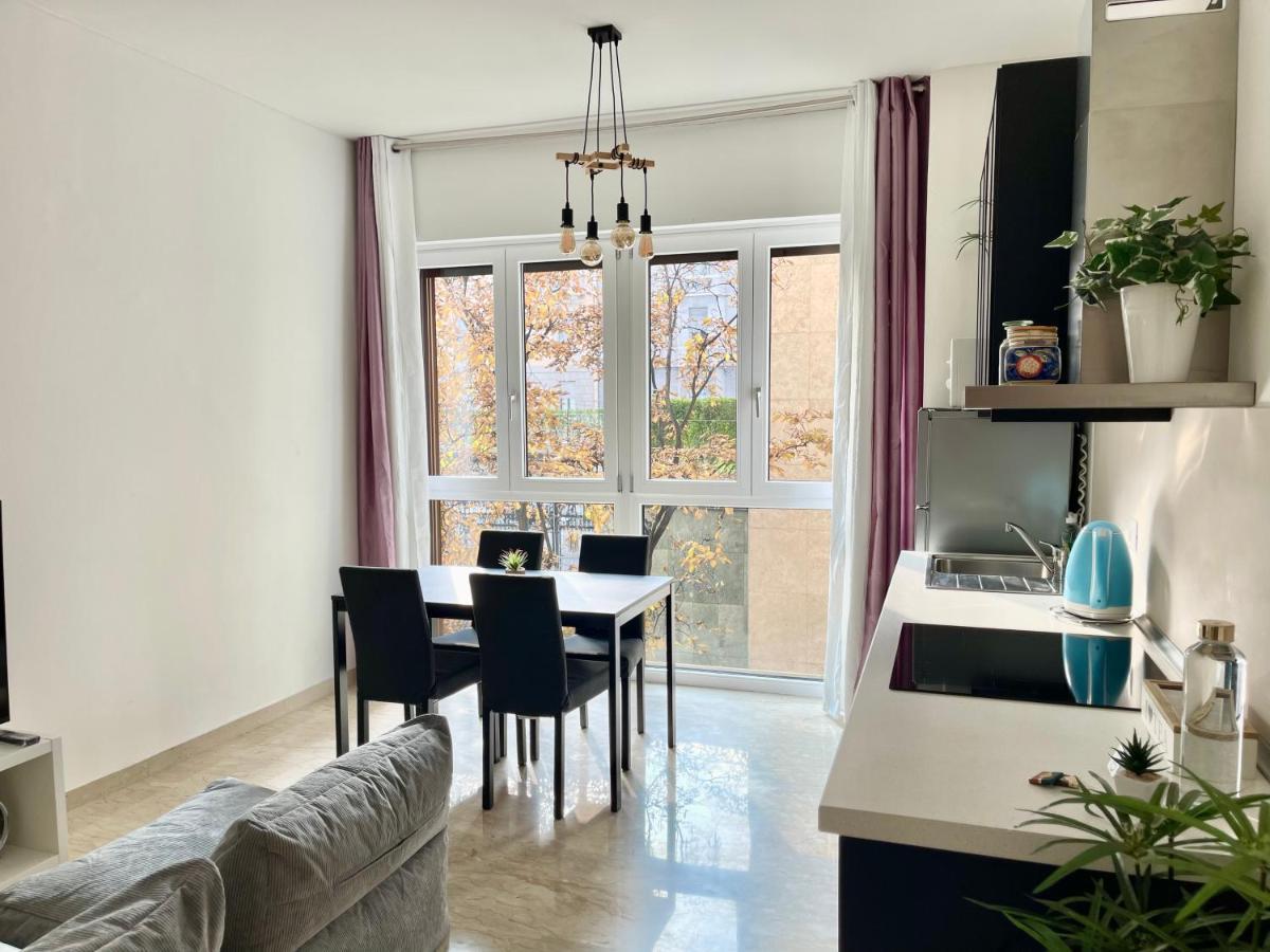 The White House, Modern Apartment In Center Mediolan Zewnętrze zdjęcie